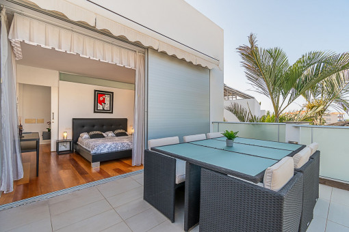 Master bedroom with direct access to the rooftop chillout area
