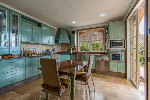 Kitchen and dining area